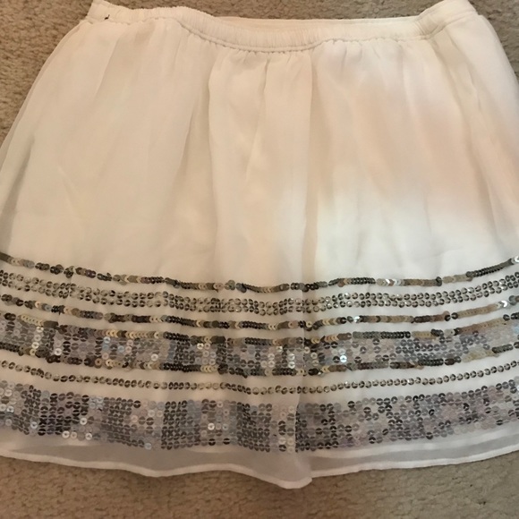 Abercrombie & Fitch white & silver sequin skirt - Picture 4 of 6